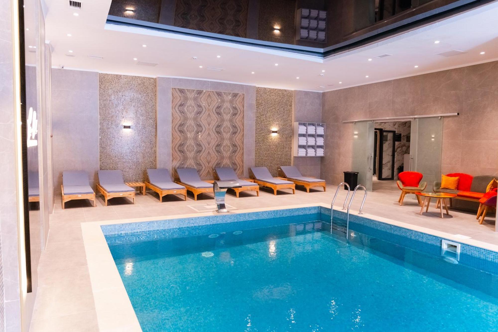 Hotel Park Dedeman Ałma Ata Zewnętrze zdjęcie